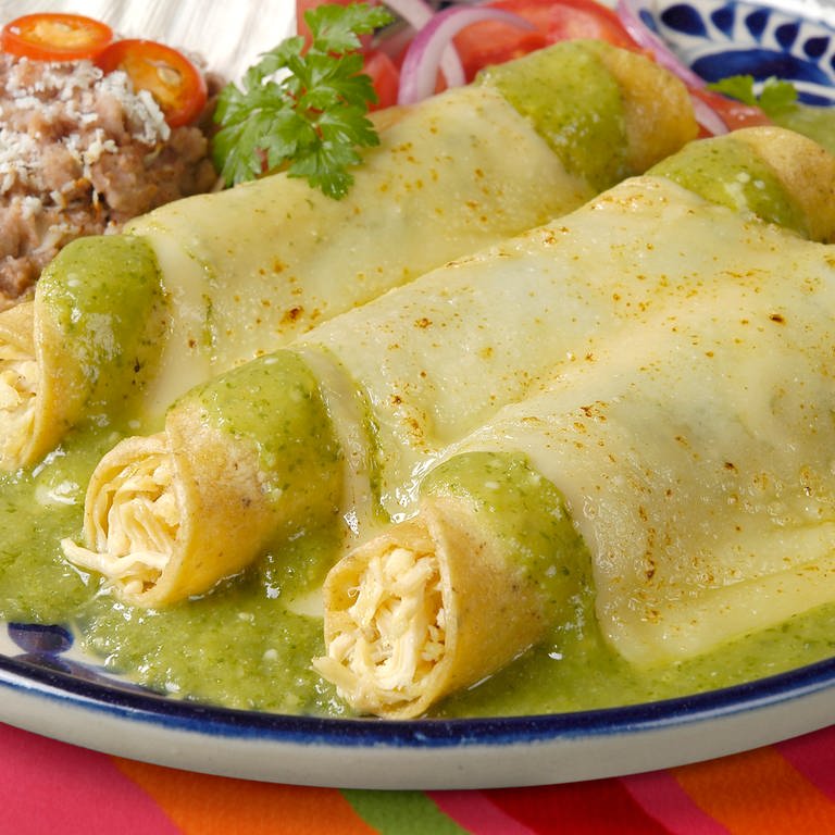 Enchiladas mit Käse überbacken